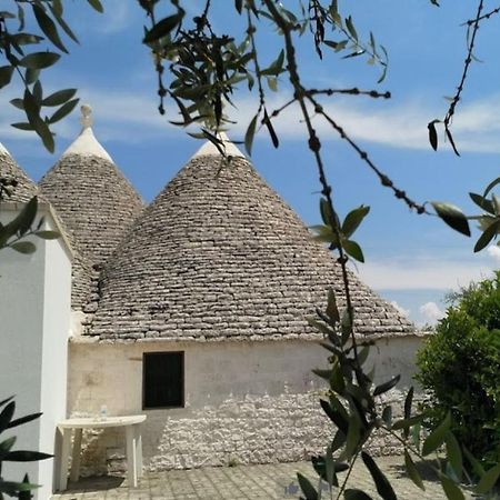Dimore E Trulli Dell'Aia Antica Villa อัลเบโรเบลโล ภายนอก รูปภาพ